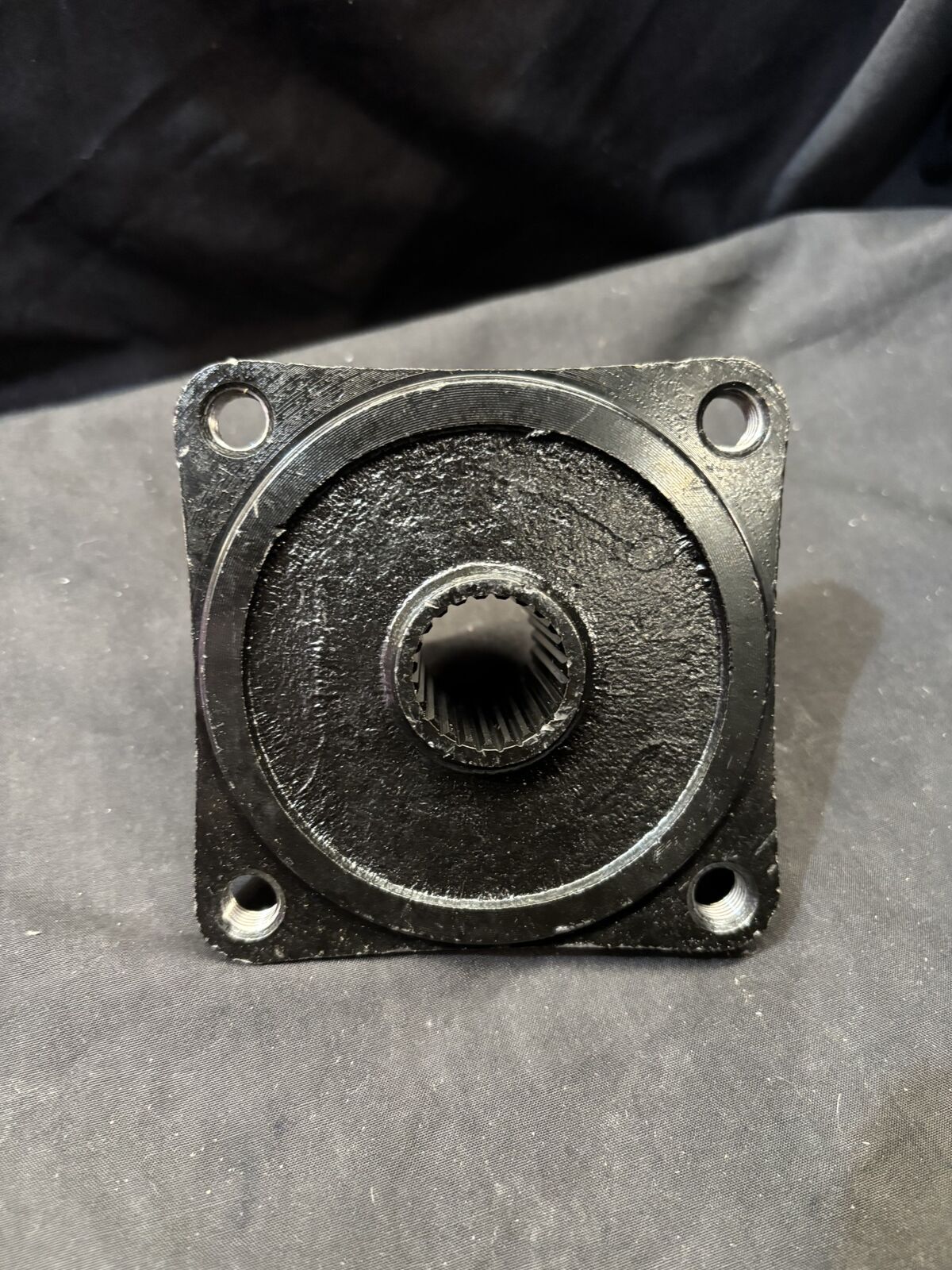 REAR WHEEL HUB