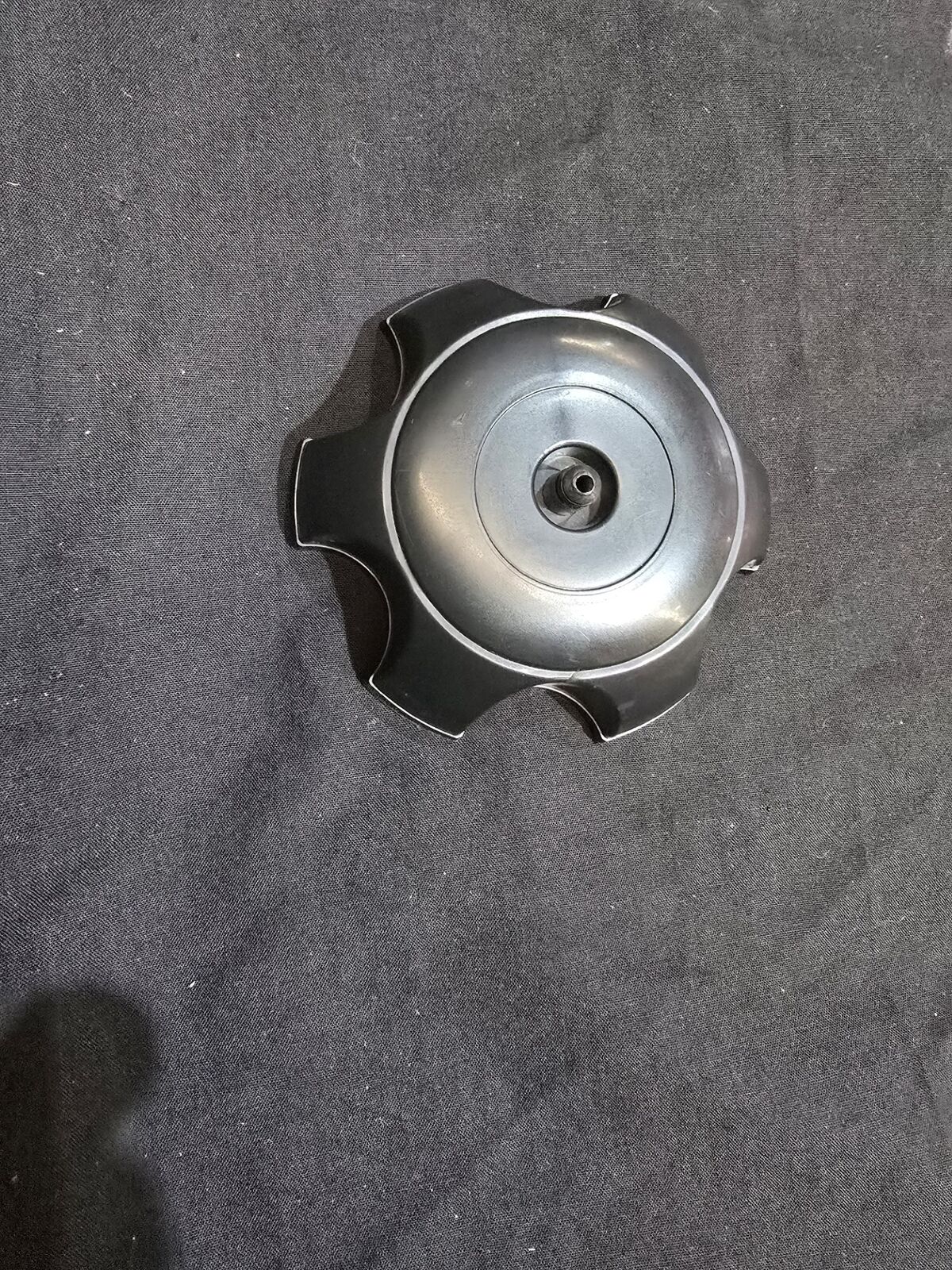 Plastic fuel cap