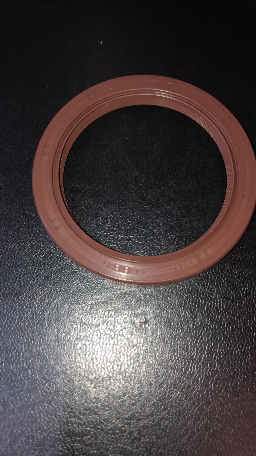 600GT / 550 Oil Seal 54X70X7