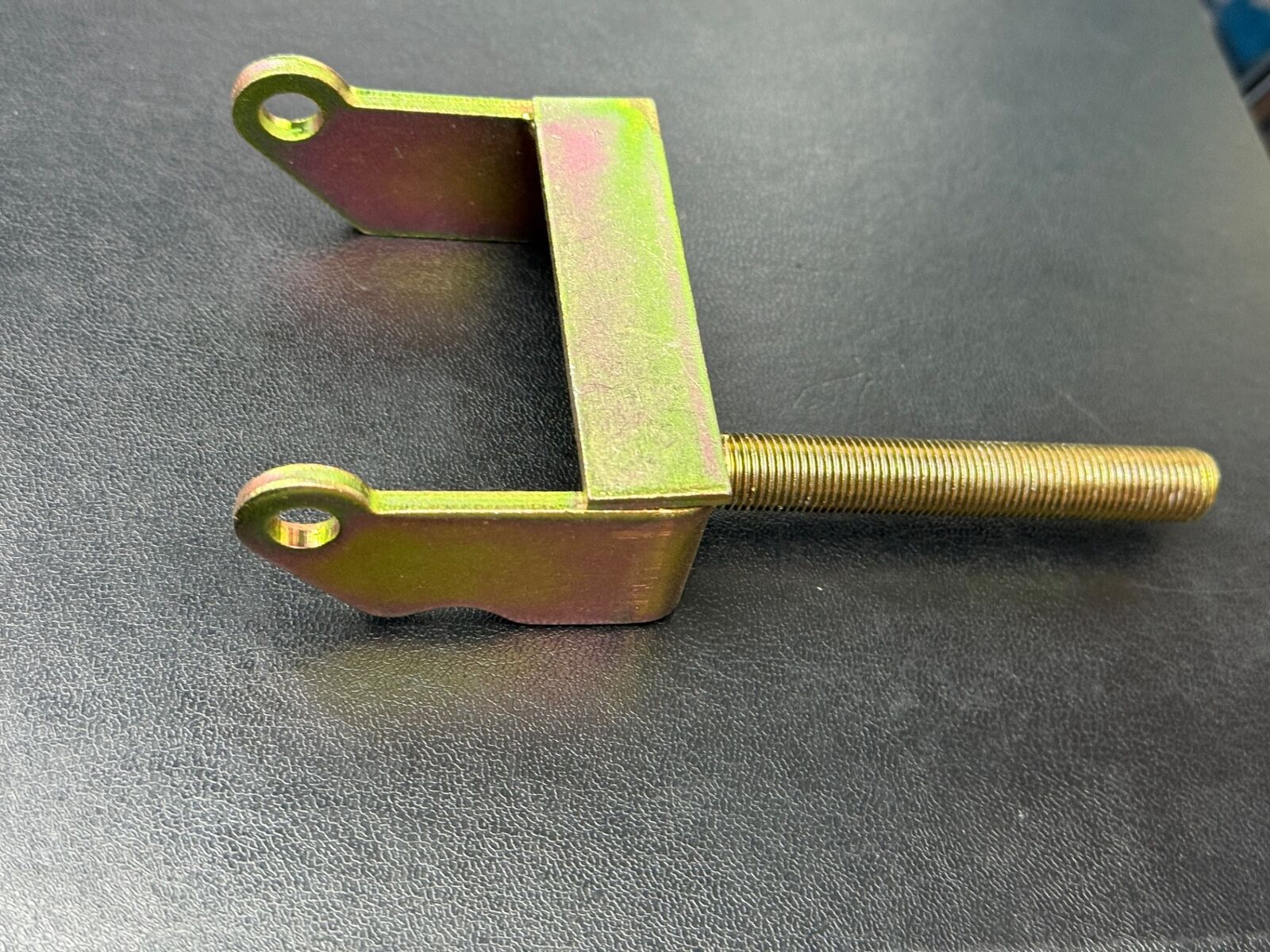 CHAIN ADJUSTER 