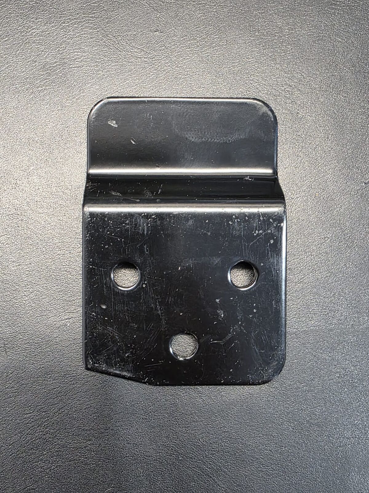 BRACKET, SEAT E5/E5LR