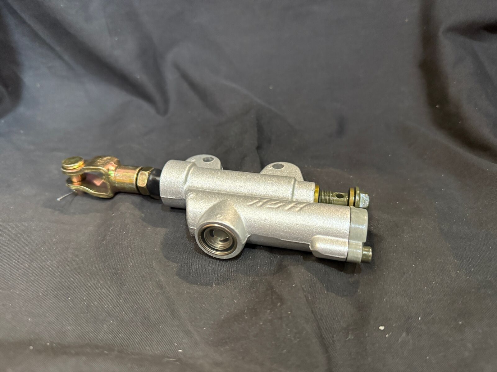 Mustang Rear brake master cylinder 250 
