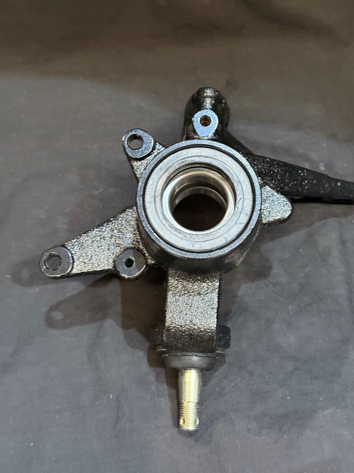 FRONT LEFT KNUCKLE ASSY X400