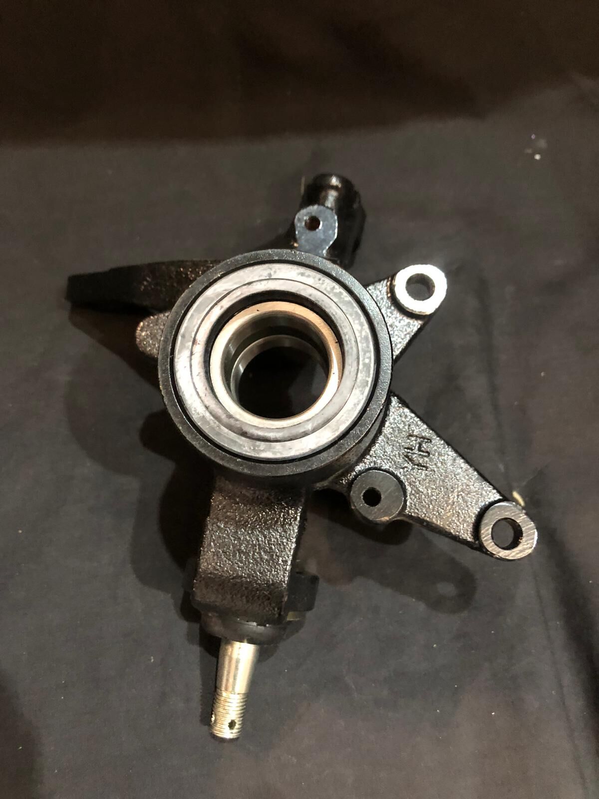 FRONT RIGHT KNUCKLE ASSY X400