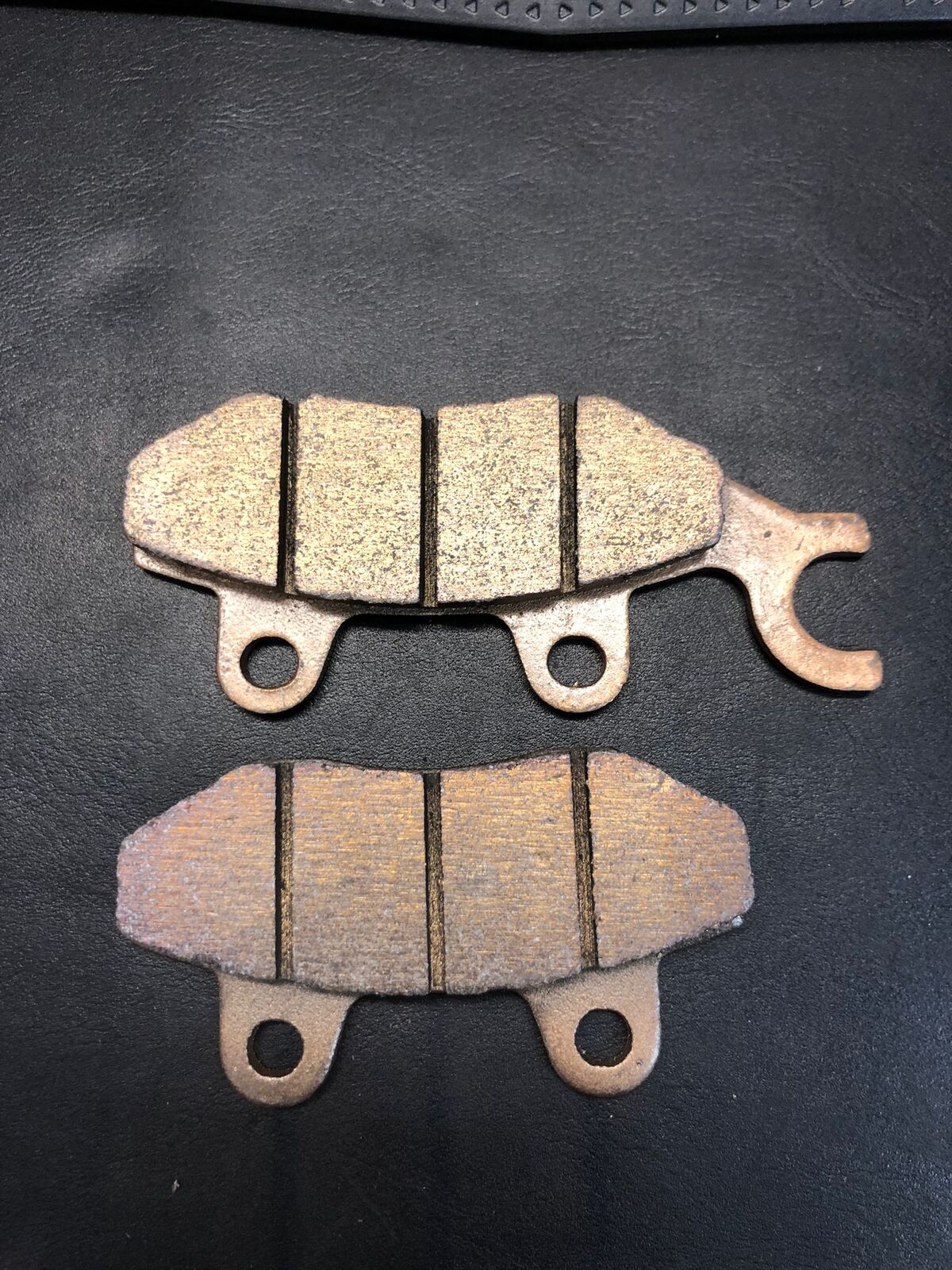 Front &amp; Rear Right Brake Pad Assy X600/500GT/800GTS/E1/400GT