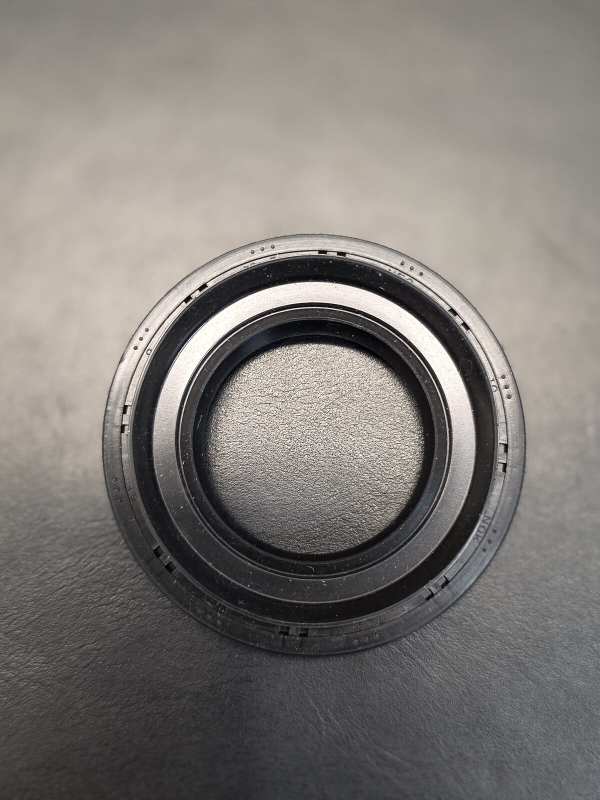 X600 / 800GTS OIL SEAL, 61X35X9