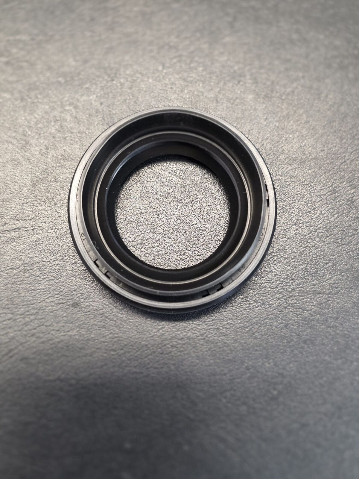 Front Diff. Output Shaft Oil Seal 24X38X8  X400 / X600 / X800GTS / E1