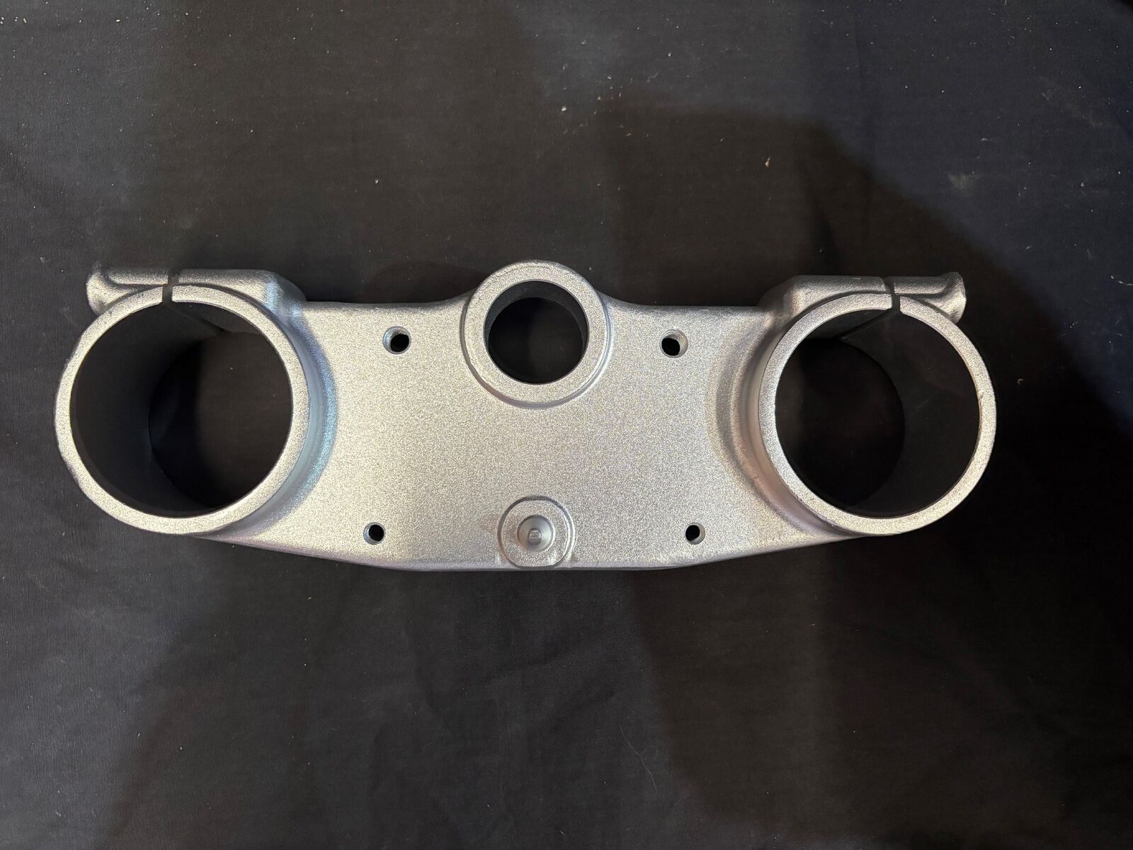 CFR250 TRIPPLE CLAMP TOP (XB-37)